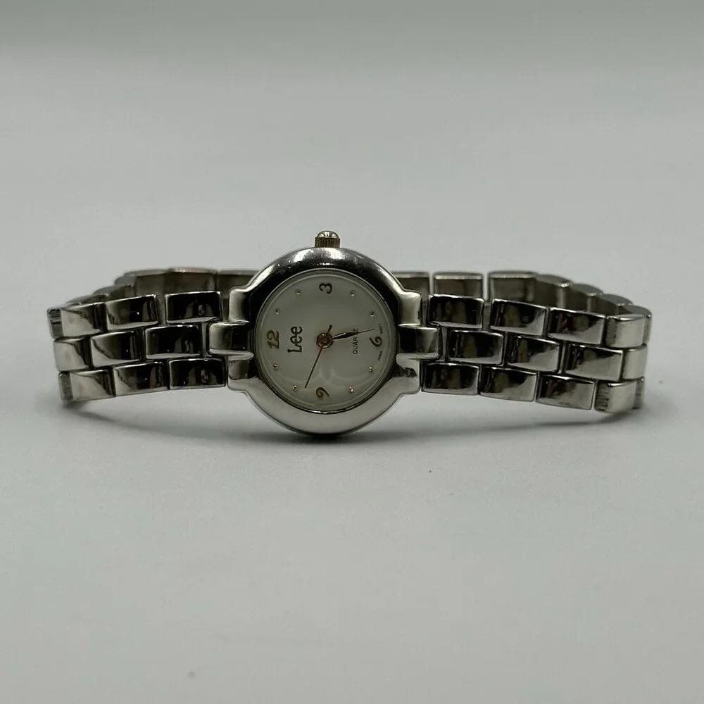 3/$30 Lee Watch Women Silver Tone White Dial 22MM Round Face New Battery 7.5